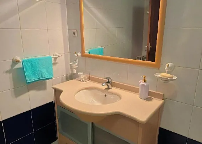 Duplo Com Varanda No Centro De * Viseu